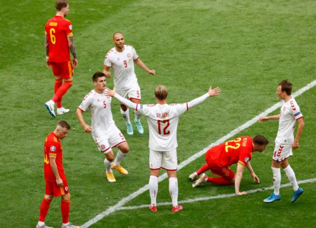 开云app-“备胎”抢戏！多尔贝尔在“主场”扛起丹麦的大旗